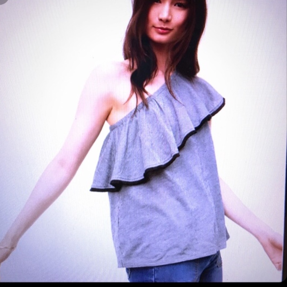 FLASH SALE NWT One Shoulder Striped Top - Picture 2 of 4